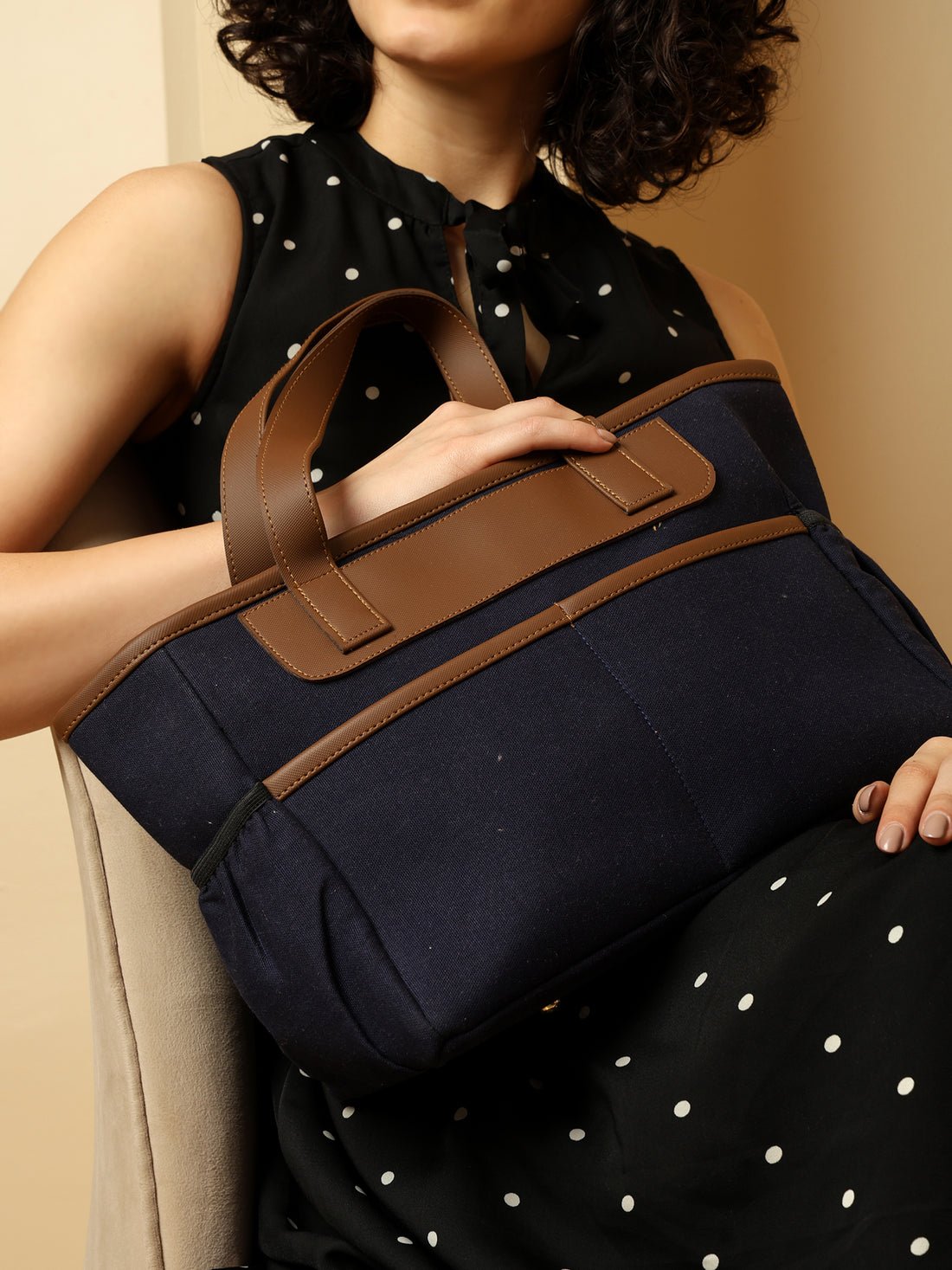 Insulated Blue Lunch Bag with Brown Straps