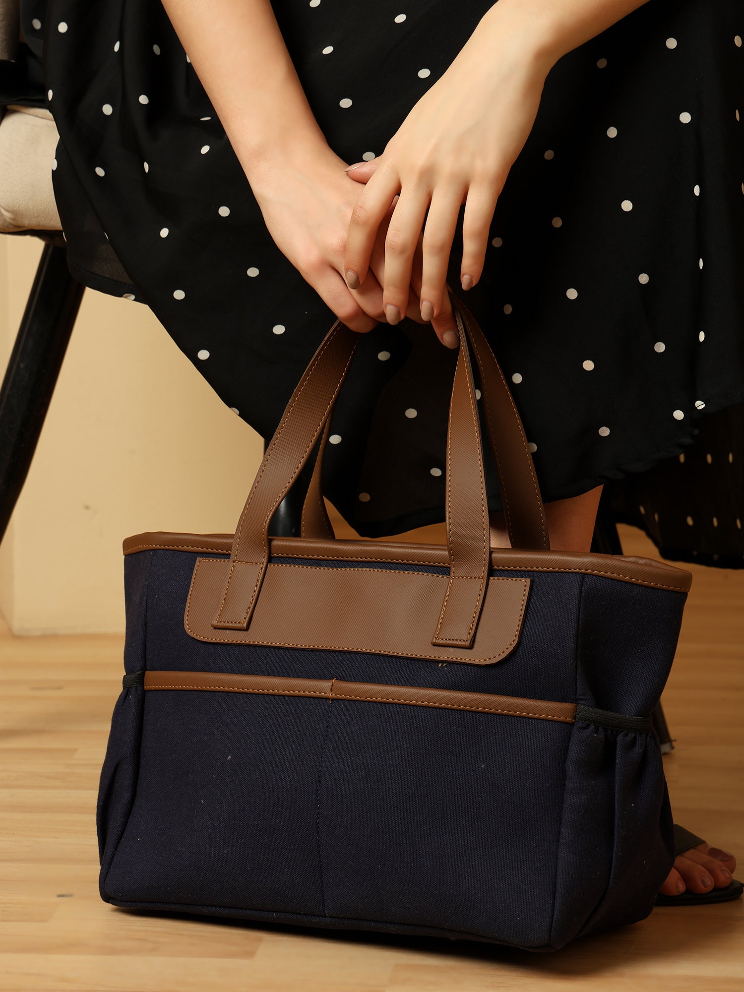 Insulated Blue Lunch Bag with Brown Straps