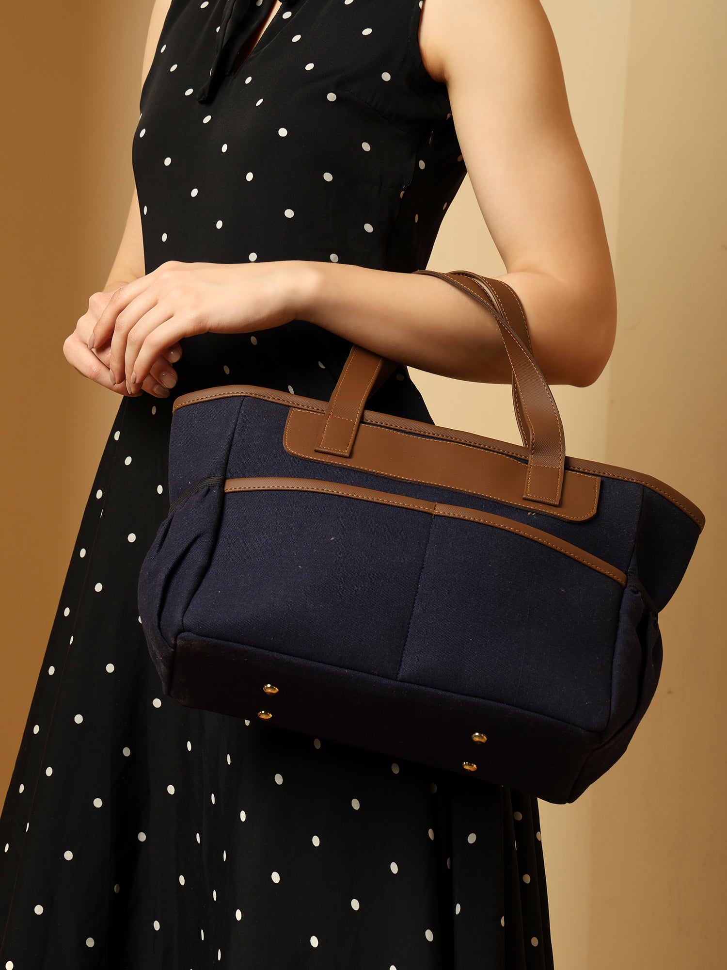 Insulated Blue Lunch Bag with Brown Straps
