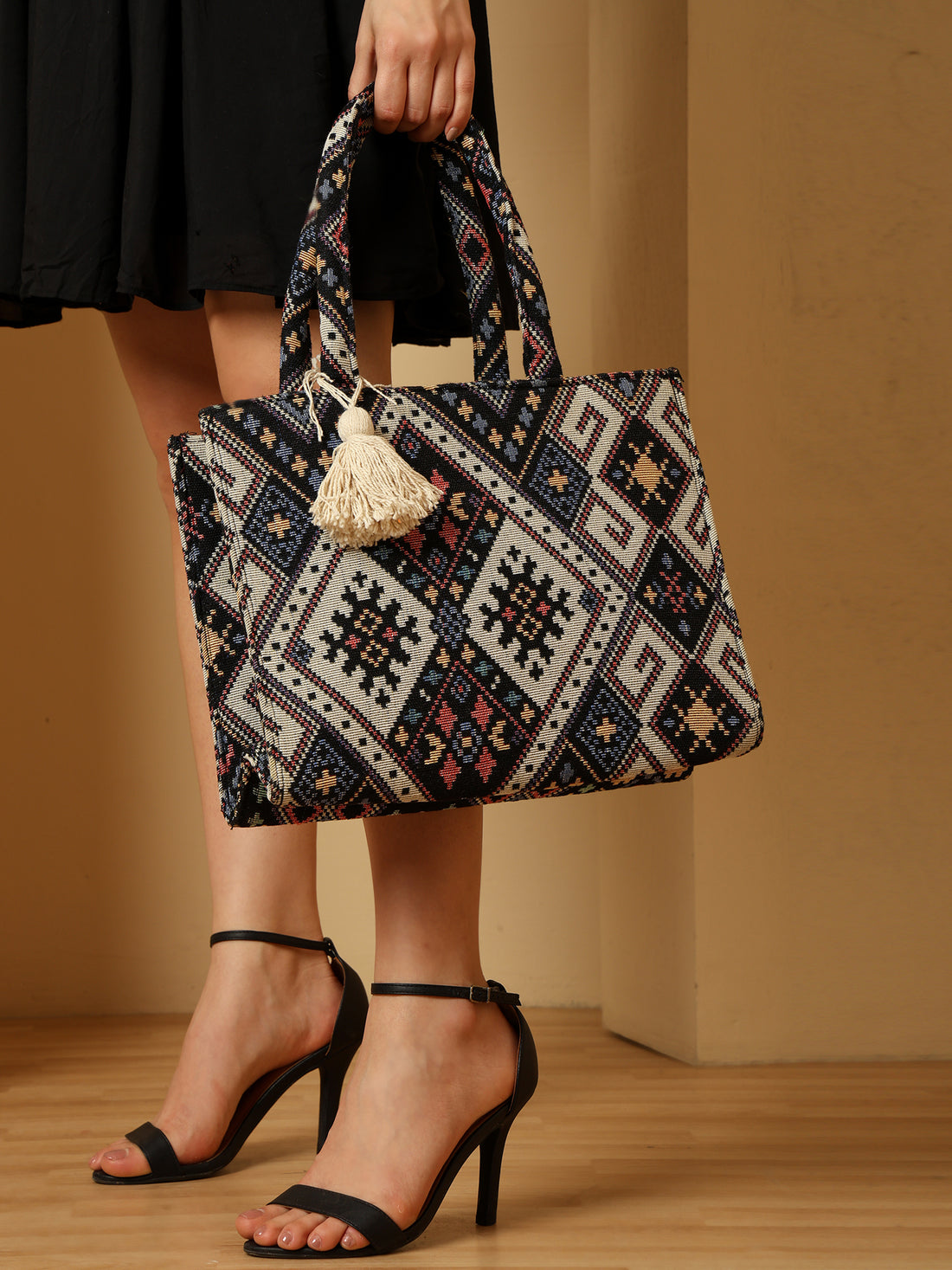 Bohemian Woven Geometric Pattern Tote Bag with Tassel