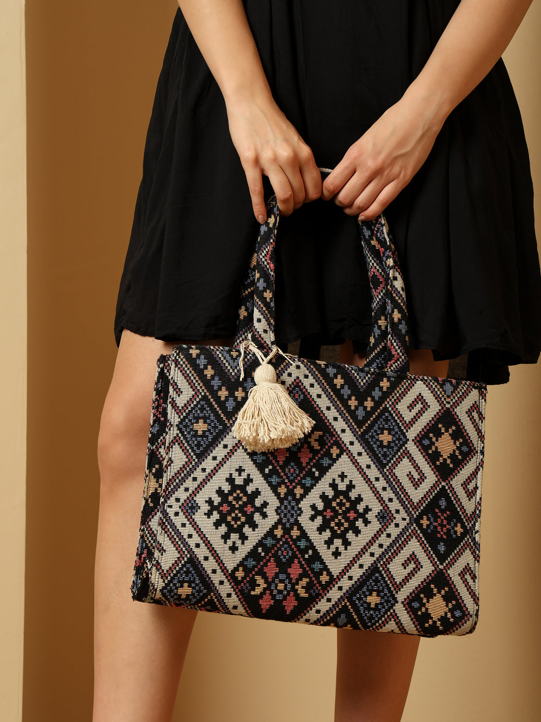 Bohemian Woven Geometric Pattern Tote Bag with Tassel