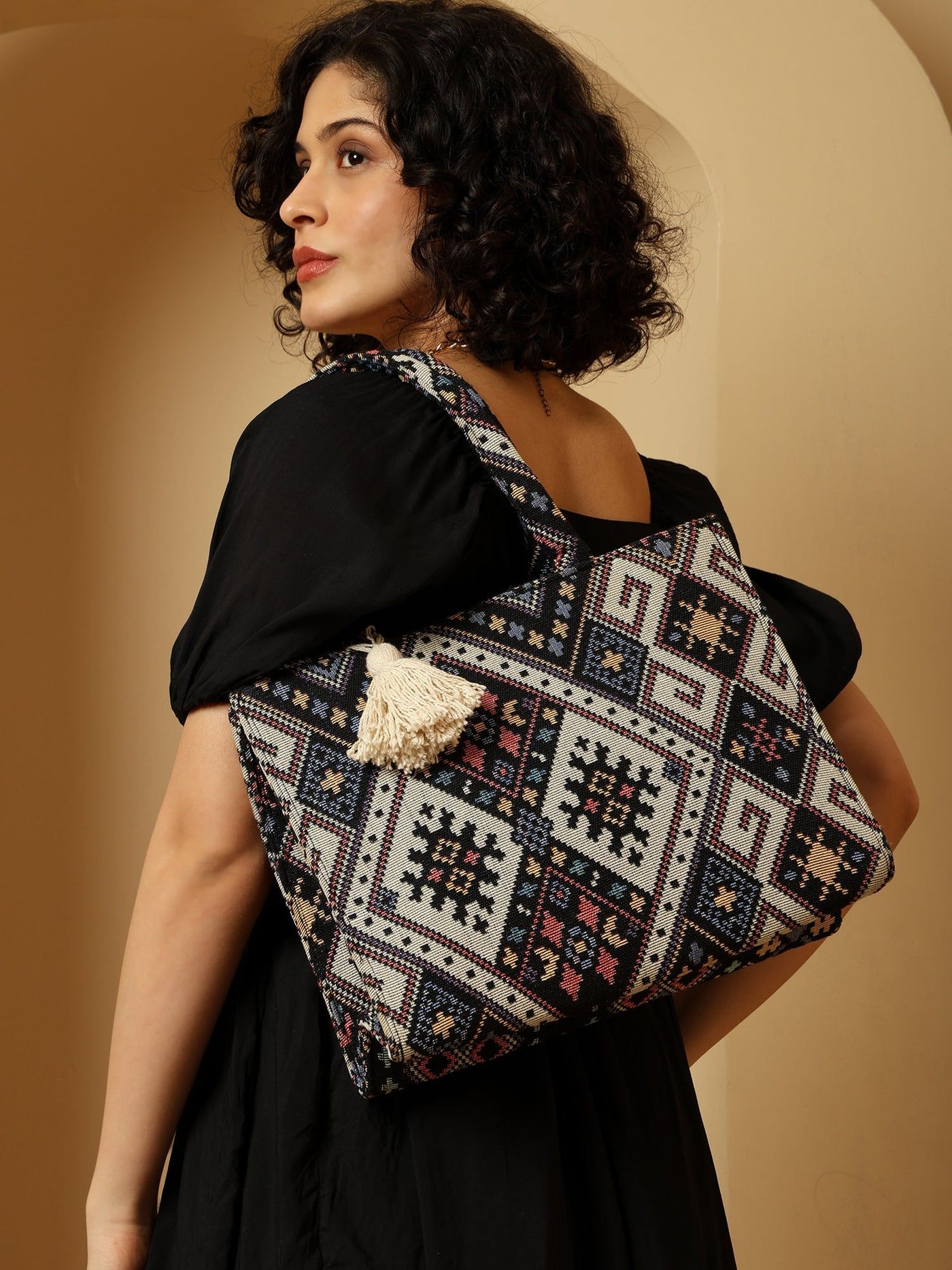 Bohemian Woven Geometric Pattern Tote Bag with Tassel