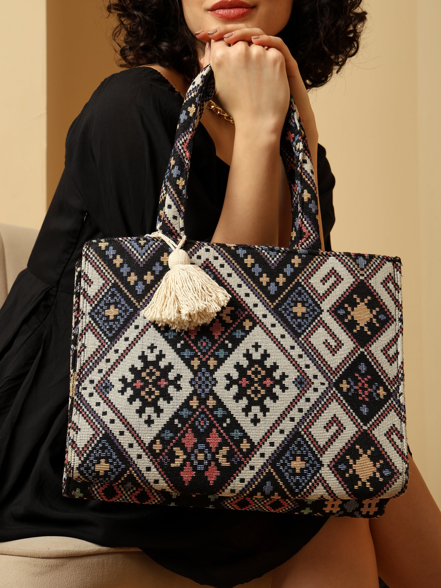 Bohemian Woven Geometric Pattern Tote Bag with Tassel