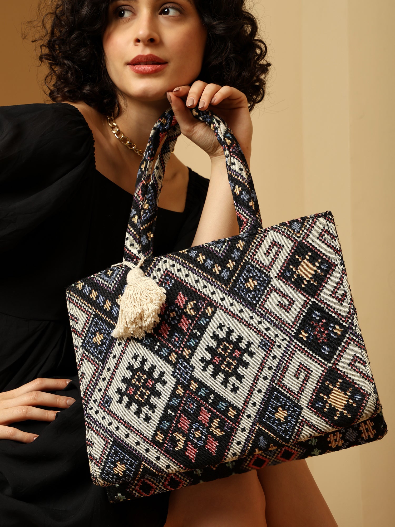 Bohemian Woven Geometric Pattern Tote Bag with Tassel