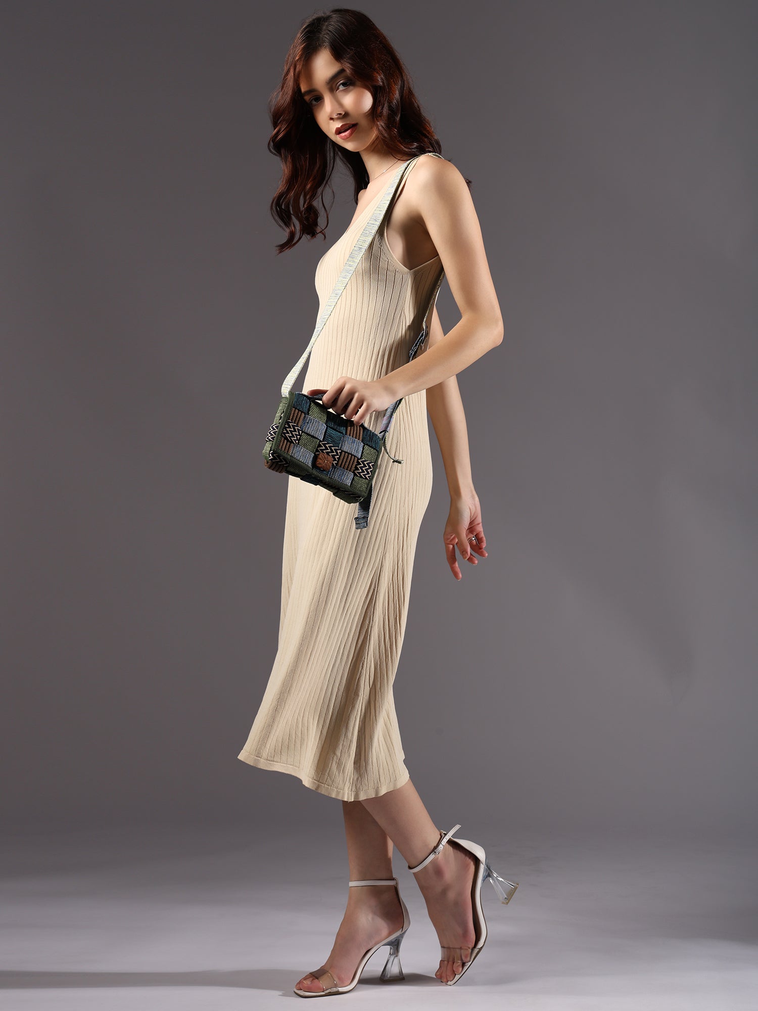 Green Sling Bag Premium Style Niwar Sling Bag for Women
