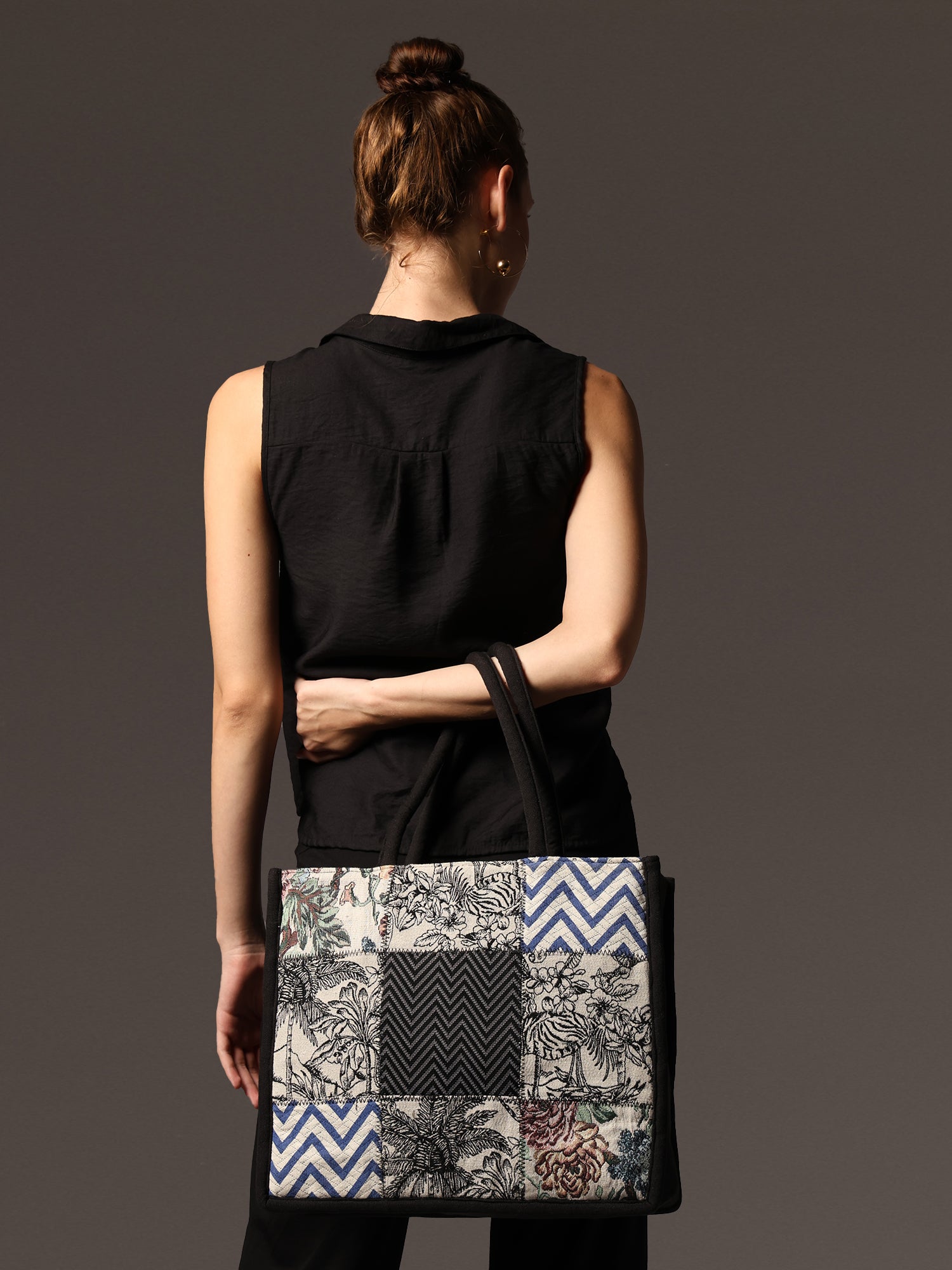 Canvas Pattern Tote Bag for Women, Stylish Handbag for women with Zip Closure Shoulder Bag (Black, 10 L)