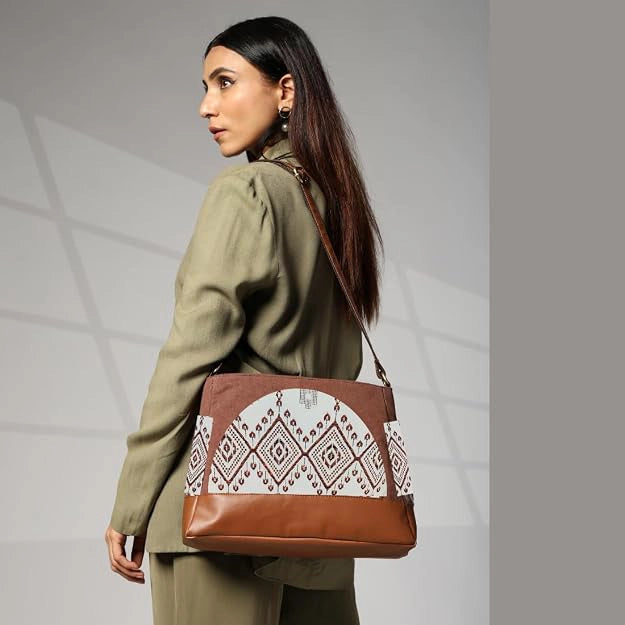A Floral Print That Makes Everyday Outfits More Interesting