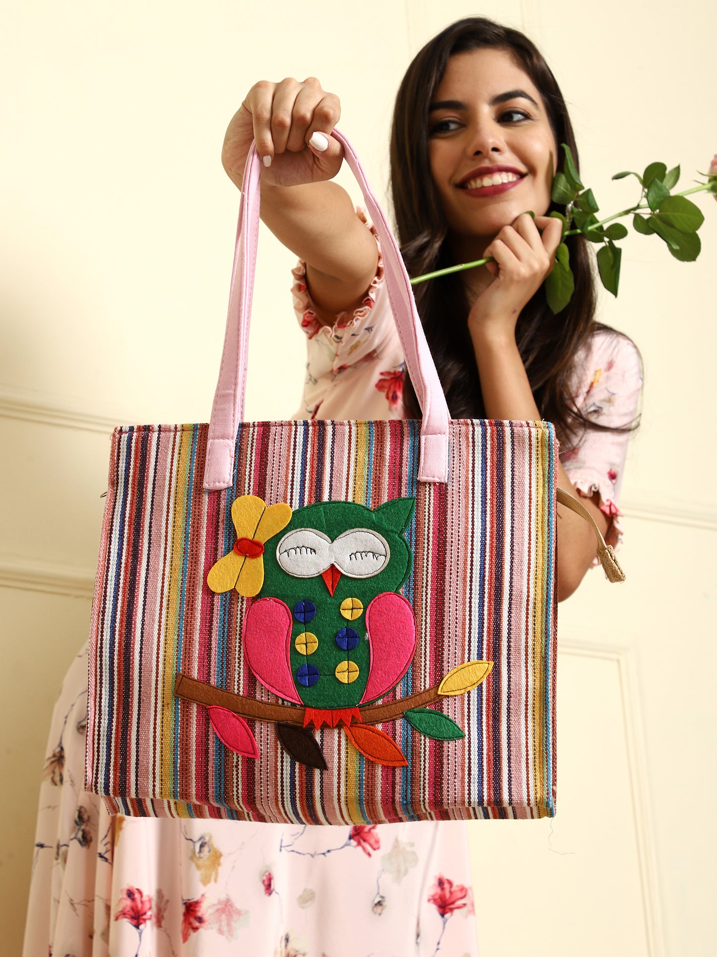 Owl Patch work UNISEX Embroided Jute Bag(Pack of 1)